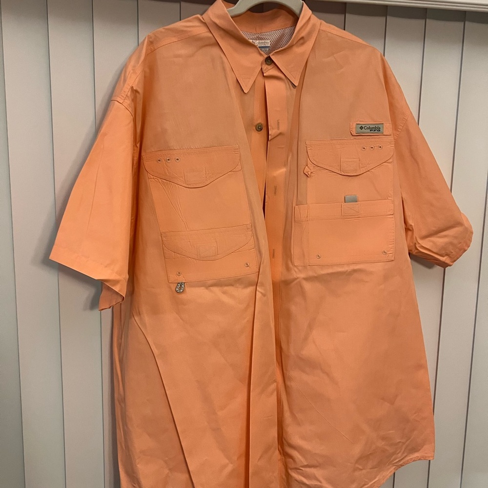 Columbia short sleeve button up